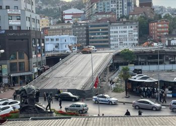 Zonguldak'ta Fevkani Köprüsü yıkılıyor