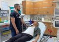 Enkaz altından 108 saat sonra çıkarıldı, şimdi hemşire olarak hastalara yardımcı oluyor