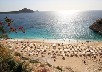 Turizmde 2028 hedefi 100 milyar dolar