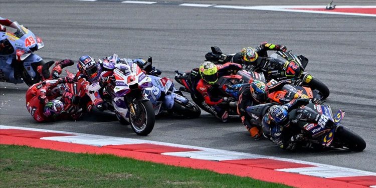 MotoGP'de heyecan Avustralya'da devam edecek