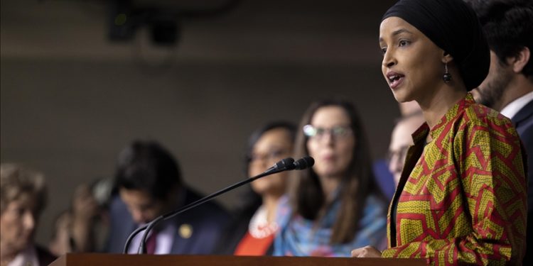 ABD Kongre üyesi Omar, Gazze’de İsrail’in evleri terk uyarısı için “etnik temizlik” dedi