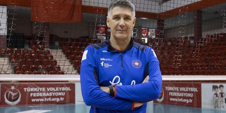 Halkbank’ta hedef: “her kulvarda” şampiyonluk