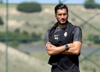 Antalyaspor Futbol Sorumlusu Nuri Şahin'den "Buradayım" mesajı