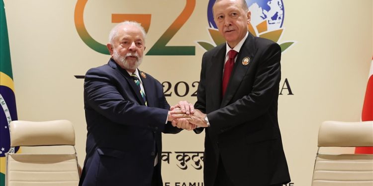 Brezilya Devlet Başkanı Lula da Silva, Cumhurbaşkanı Erdoğan ile görüşmesini paylaştı