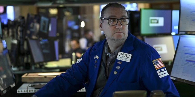 Tahvil piyasalarında satış baskısı durulmuyor