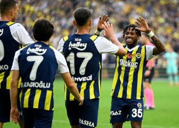 Fenerbahçe, Süper Lig'de yarın deplasmanda Kasımpaşa ile karşılaşacak