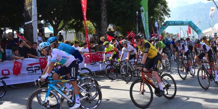 58. Cumhurbaşkanlığı Türkiye Bisiklet Turu'nun Kemer-Kalkan etabı başladı