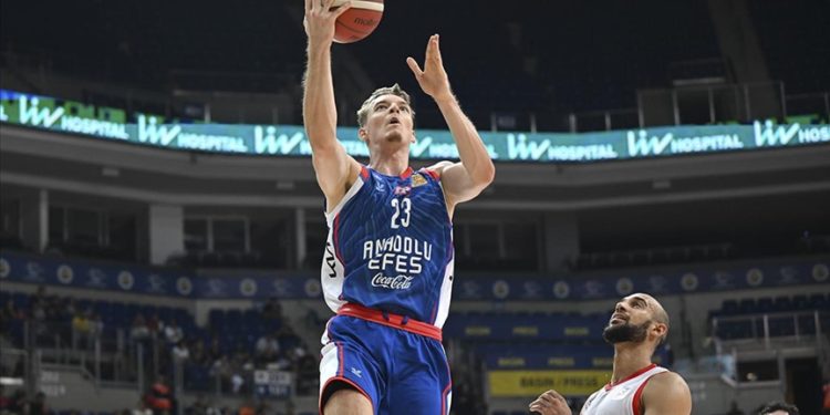 Anadolu Efes, Cumhuriyet'in 100. yılına özel forma ile sahaya çıkacak