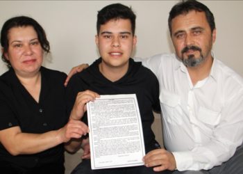 Ailesinin Cumhuriyet’in 100. yılı için 21 yıl önce yazdığı mektup çocuklarına ulaştırıldı