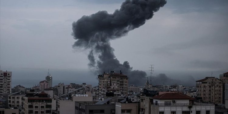 İsrail ordusunun, Batı Şeria’nın Cenin kentine düzenlediği hava saldırısında 3 Filistinli öldü