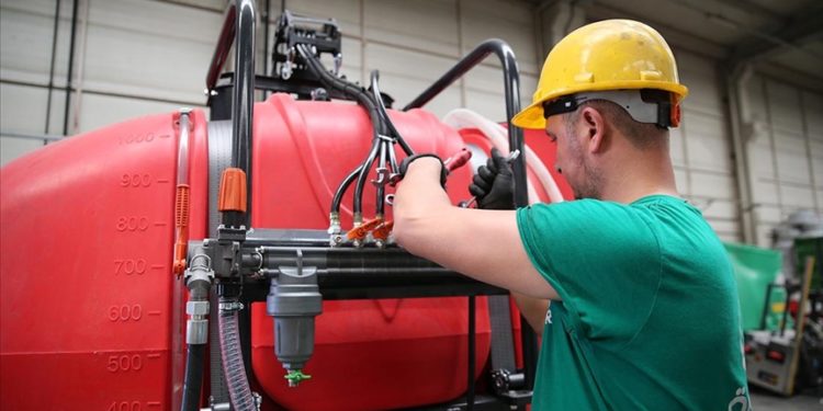 Konya’da üniversite sanayi işbirliğiyle tarım makineleri ileri teknolojiyle geliştiriliyor