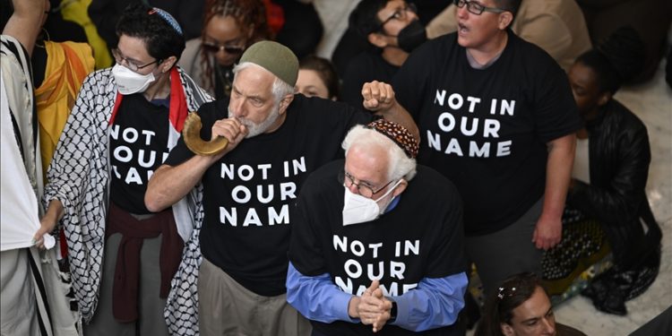 ABD'de İsrail-Filistin çatışmasından bu yana Müslüman ve Yahudilere yönelik tacizler arttı