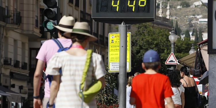 Araştırma: İspanya, 2022'de son 700 yılın en sıcak yazını yaşadı