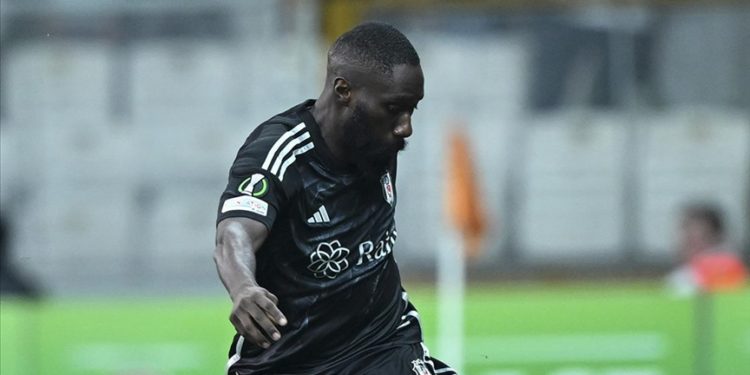 Beşiktaşlı Masuaku'nun tedavisine başlandı