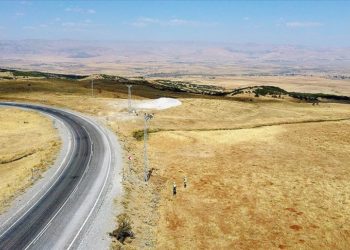 Destekleme projeleriyle 2028’e kadar 7 bin 500 kilometre köy yolu yapılacak