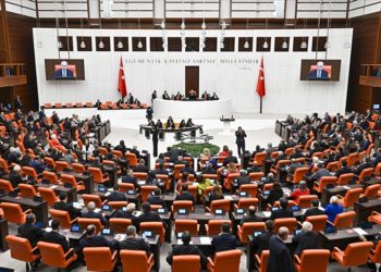 Meclis bu hafta Irak ve Suriye tezkereleri için mesai yapacak