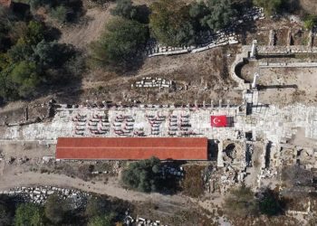 Gladyatörler kentinde "100. Yıl" ve "Türkiye" koreografisi oluşturuldu