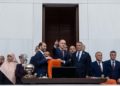 İnsanlık düşmanı olanlar ayan beyan 8 milyar insanın huzurunda tarihe karşı hesap vereceklerdir