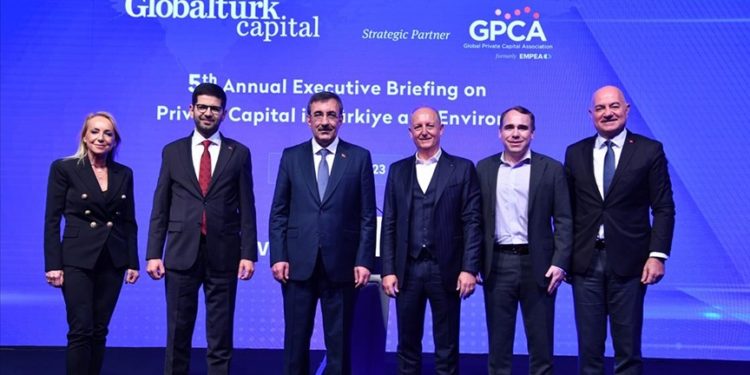 Dünyanın önde gelen özel sermaye fonlarının temsilcileri İstanbul’da buluştu