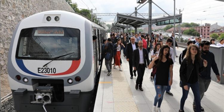 Başkentray, Marmaray, İZBAN ve Gayrettepe-İstanbul Havalimanı Metrosu 29 Ekim’de ücretsiz hizmet verecek