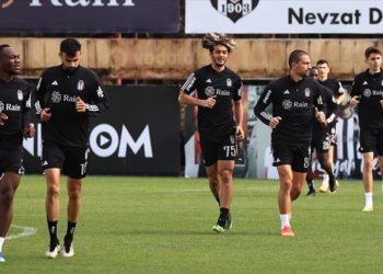 Beşiktaş, Galatasaray derbisine hazırlanıyor