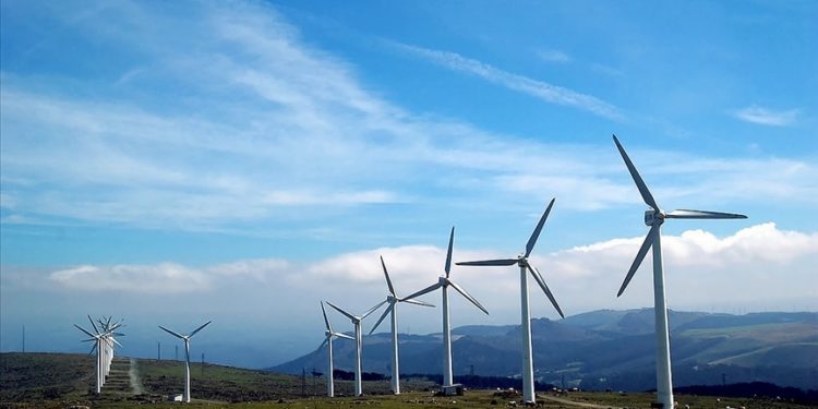 AB ülkeleri yenilenebilir enerji hedefini yüzde 42,5'e yükseltti