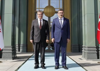 Cumhurbaşkanı Yardımcısı Yılmaz, KKTC Başbakanı Üstel ile bir araya geldi