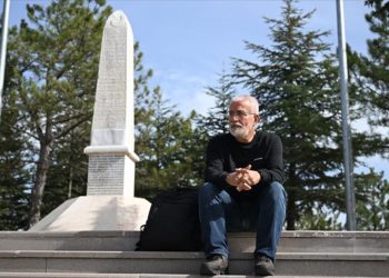 Çanakkale’de şehit düştüğü sanılan dedesinin mezarını 111 yıl sonra Edirne’de buldu