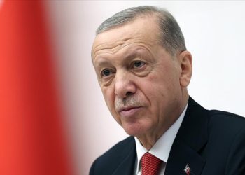Cumhurbaşkanı Erdoğan, partisinin olağanüstü kongre hazırlıklarına ilişkin kurmaylarından bilgi aldı