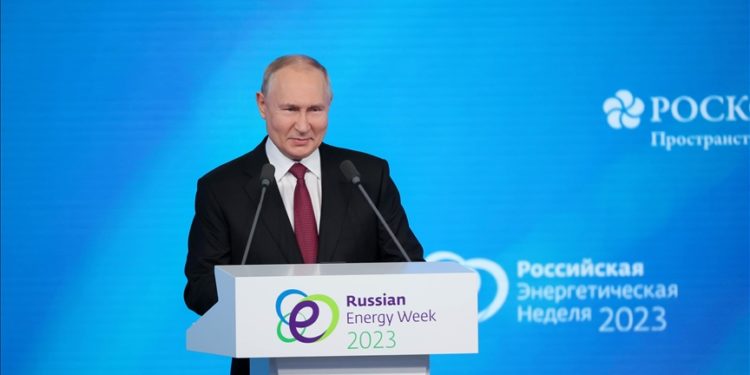 Putin, Türkiye'de kurulması planlanan gaz merkezine çok sayıda ülkenin ilgi gösterdiğini söyledi