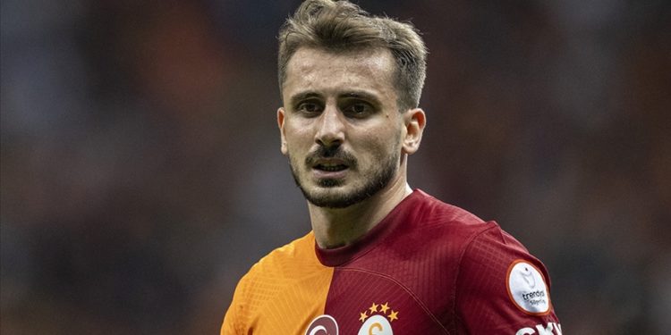 Galatasaray'ın milli futbolcusu Kerem Aktürkoğlu'ndan Filistin'e destek mesajı