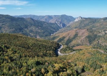 Küre Dağları'na sonbaharın renkleri hakim oldu