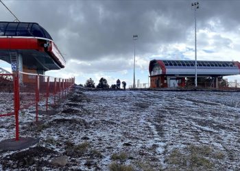Cıbıltepe Kayak Merkezinde dolu yağışı
