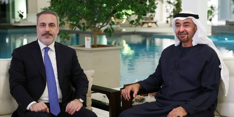 Dışişleri Bakanı Fidan, BAE Devlet Başkanı Al Nahyan tarafından kabul edildi