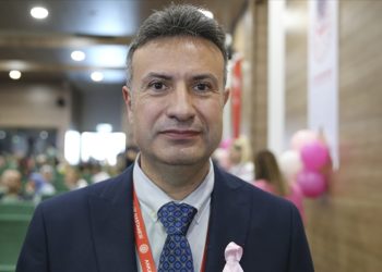 Türkiye’de meme kanseri görülme yaşı dünya ortalamasının 10 yıl altında
