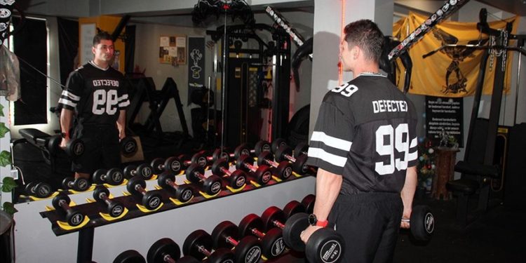 Avrupa şampiyonu doğal vücut geliştirme sporcusu gözünü dünya şampiyonluğuna dikti