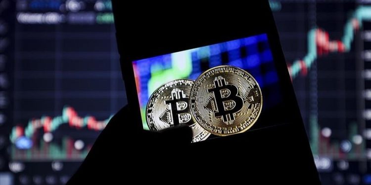 Bitcoin’in fiyatı spot ETF beklentisiyle son 1,5 yılın en yüksek seviyesine çıktı