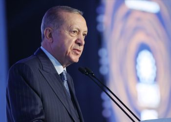 Cumhurbaşkanı Erdoğan: Önümüzdeki aylardan itibaren deprem konutlarının hak sahiplerine teslimine başlayacağız