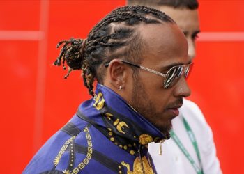 F1 pilotu Lewis Hamilton'dan Gazze'ye yardım çağrısı