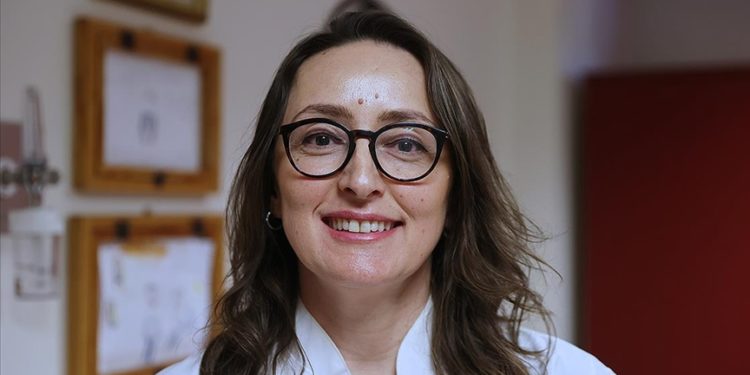 Kovid-19 deride “kaşıntılı döküntü” gelişimine neden olabiliyor