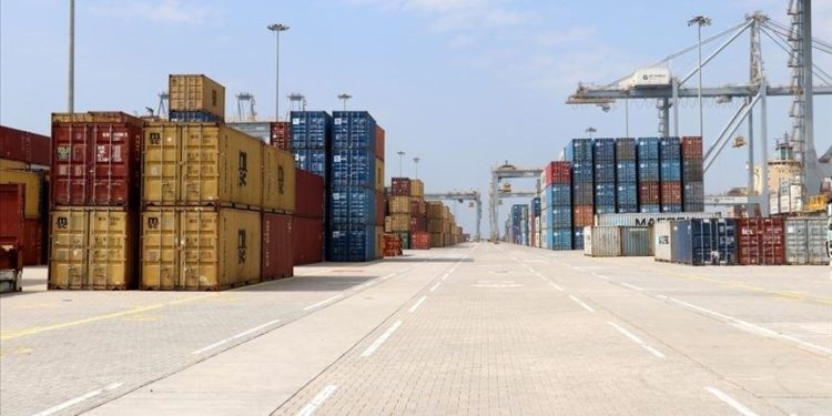 Türkiye limanlarında 9 ayda yaklaşık 392 milyon ton yük elleçlendi