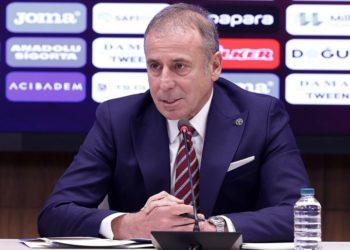 Sahada biraz agresif, hızlı oynayan dengeli bir takım oluşturmaya çalışacağız