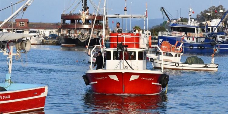 Düzce’de balıkçı ailenin 5. kuşak temsilcisi 100 yıllık geleneği sürdürüyor
