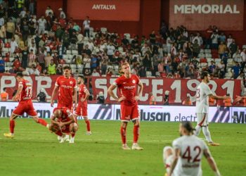 Antalyaspor, Süper Lig'de Başakşehir maçıyla yeniden çıkışa geçmek istiyor