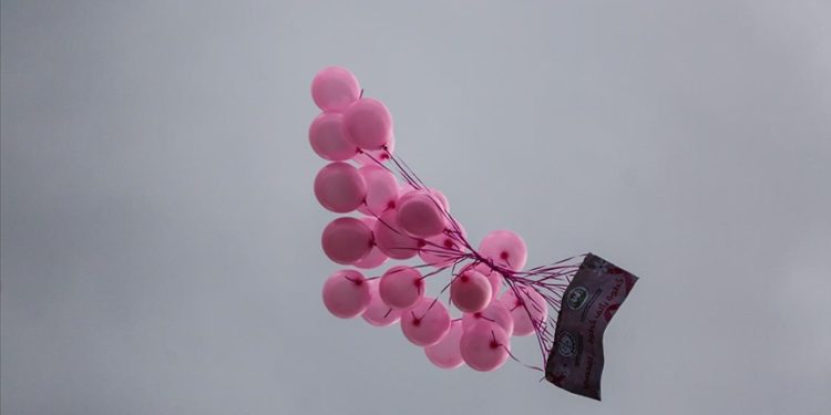 Gazze’de meme kanserinde farkındalık için “Pembe Ekim” etkinlikleri başladı