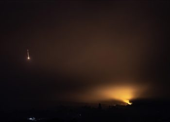 İzzeddin el-Kassam Tugayları: Gazze'nin güneyinde İsrail askeri araçlarını vurduk