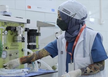 Yeryüzü Doktorları'nın gönüllü ekibi Somali'de sağlık hizmetleri gerçekleştirdi