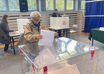 3 SORUDA – Polonya seçimlerinde sağ kaybediyor