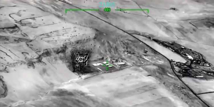 Suriye'nin kuzeyindeki 15 terör hedefi hava harekatlarıyla vuruldu