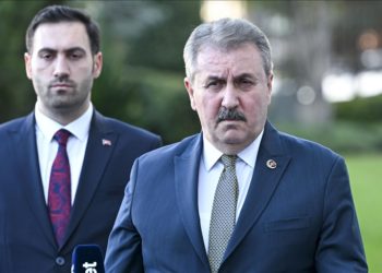 Cumhurbaşkanı Erdoğan, BBP Genel Başkanı Destici’yi kabul etti